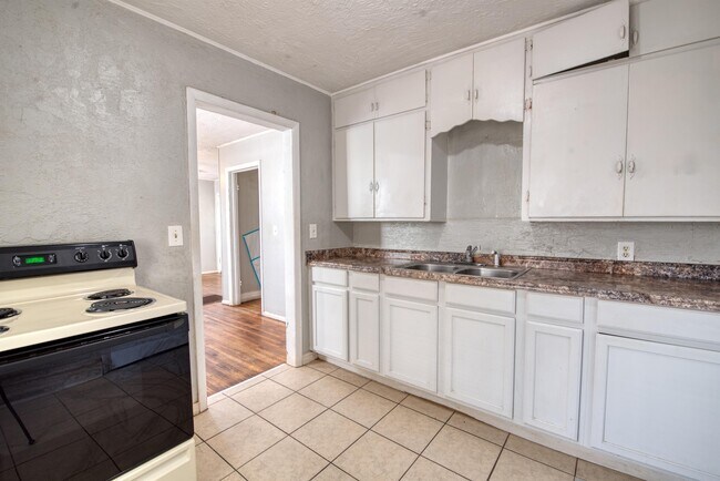Foto del edificio - 3028 NW 28th St