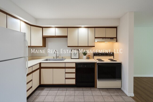 Foto del edificio - 20 Tall Pines Dr