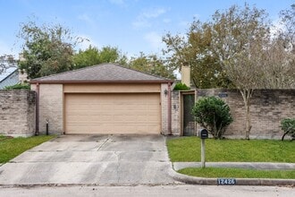 Building Photo - 12426 Sungate Ln