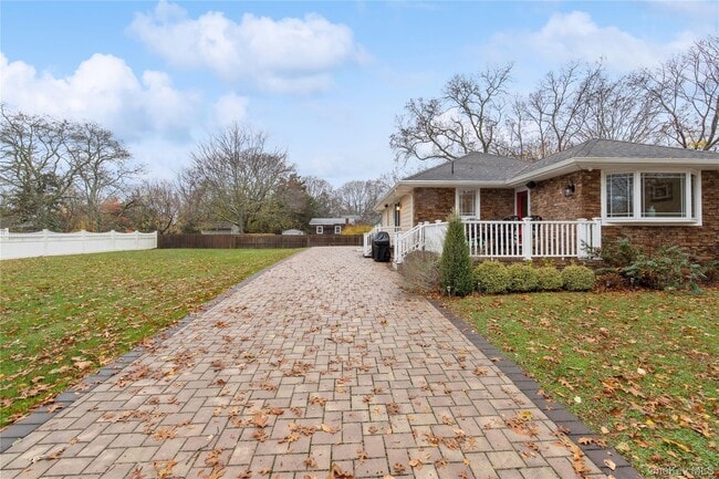 Building Photo - 385 Wood Ln