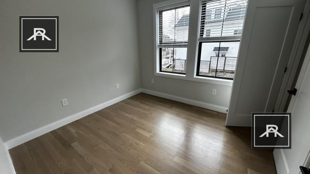 Building Photo - 4 bedroom in Boston MA 02130