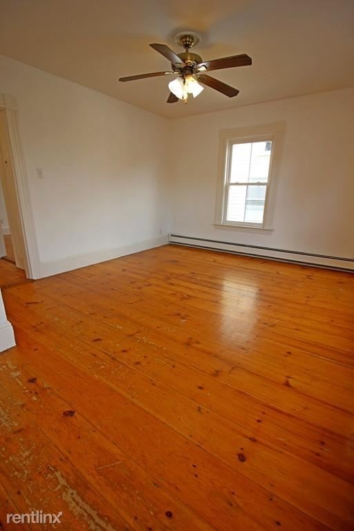 Foto del edificio - 3 br, 1 bath Apartment - 8 Becket St Apt 2
