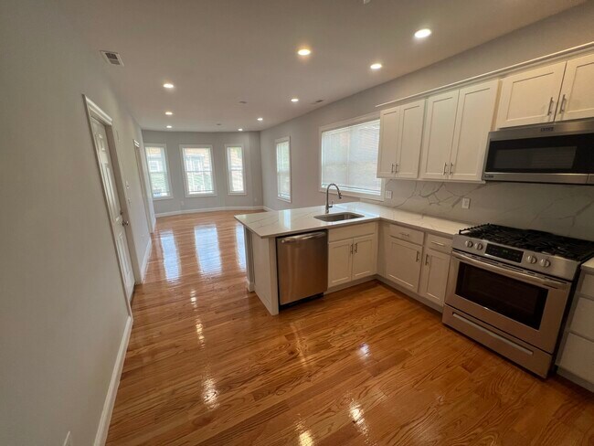 Foto del edificio - 126 Cross St