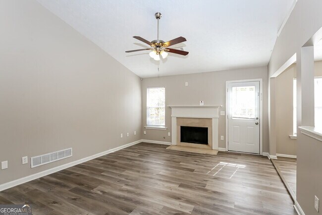 Building Photo - 3846 Kenner Dr SW