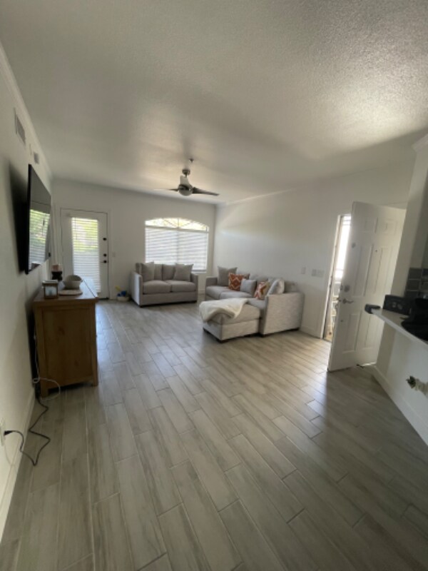 Foto del edificio - 15095 N Thompson Peak Pkwy