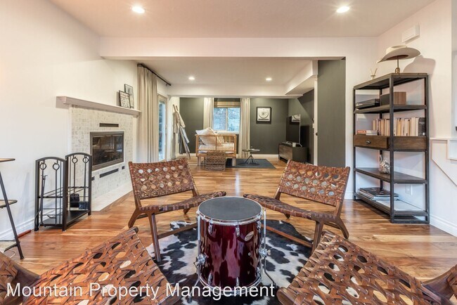 Building Photo - 4 br, 4 bath House - 265 Woodland Drive