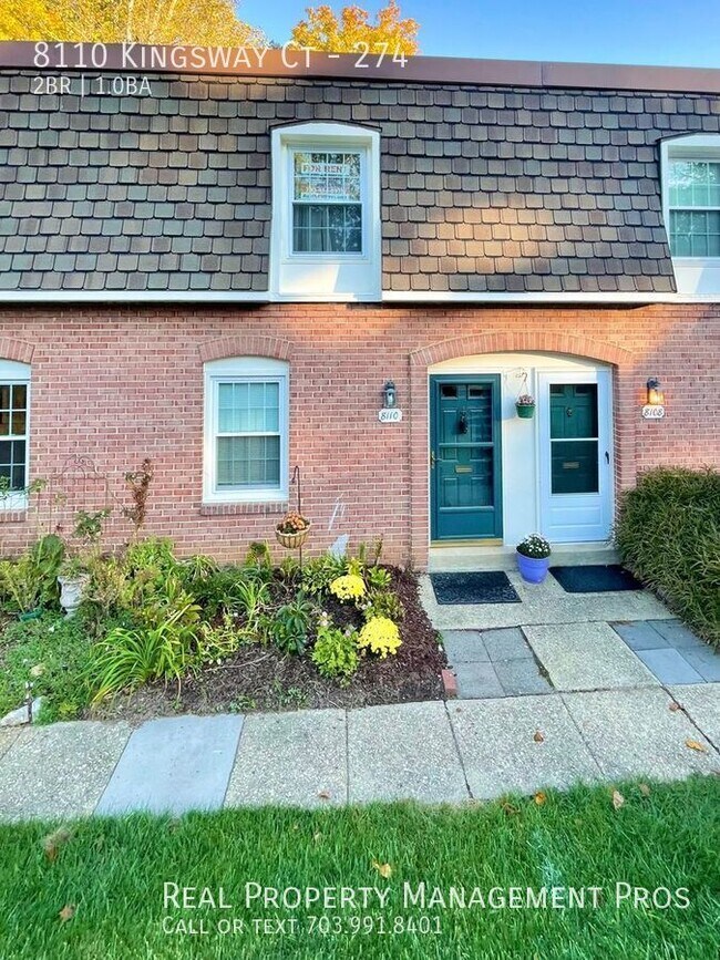 Foto del edificio - UPDATED 2 BEDROOM HOME - PRVATE BACK YARD ...