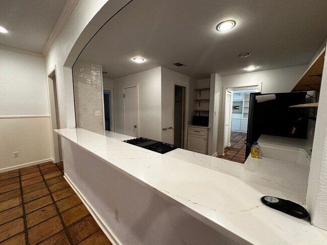 Building Photo - CLARKSVILLE -  WEST LYNN CONDO