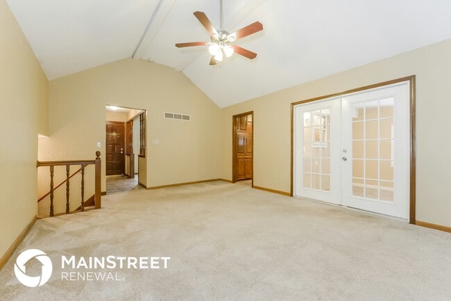 Building Photo - 4917 S Kendall Dr