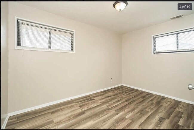 Foto del edificio - 7832 Atherstone Dr