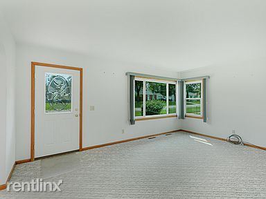 Building Photo - 2 br, 2 bath House - 126 E 4th St