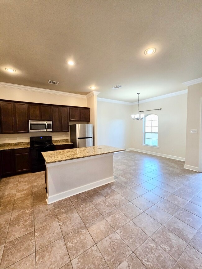 Building Photo - 103 Wood Moss Wy