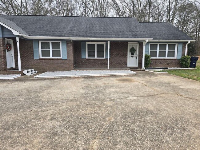 Foto del edificio - 208 Powder Springs St