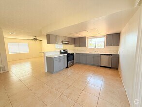 Building Photo - 33975 Via De Anza
