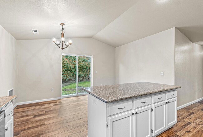 Foto del edificio - 26 Scholarship Way