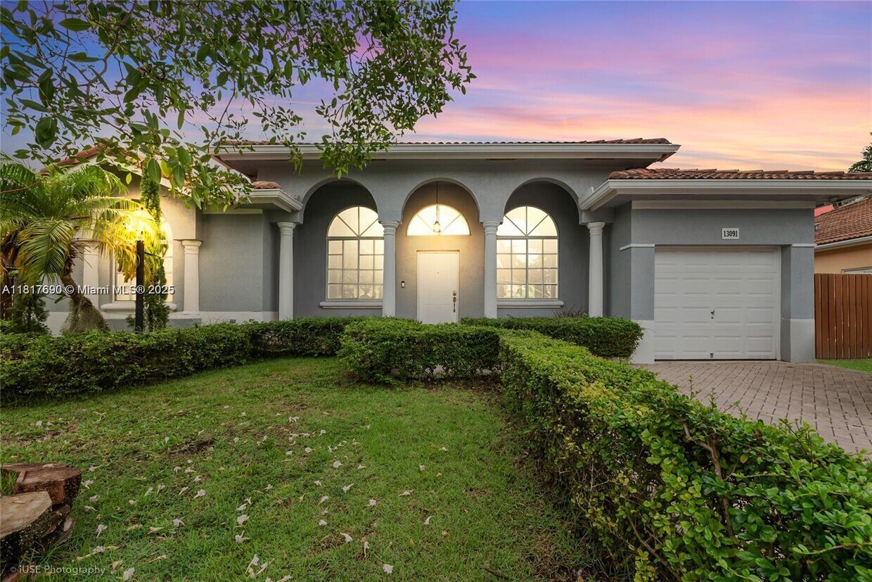 Foto principal - 13091 SW 141st St