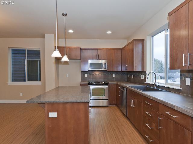 Building Photo - 14323 SW Compass Dr