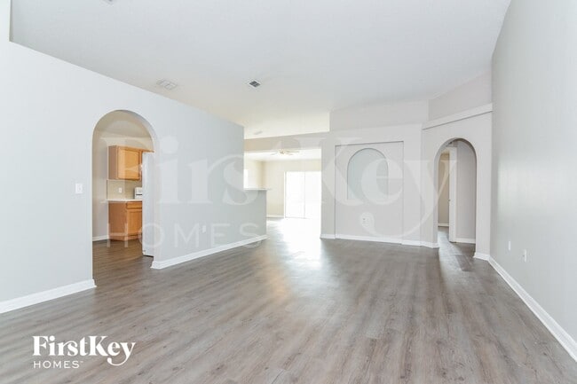 Building Photo - 10409 River Bream Dr