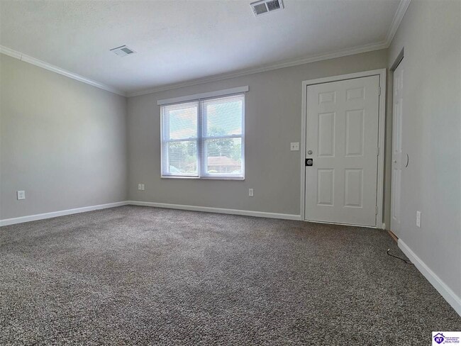 Building Photo - 1510 W Elm Rd