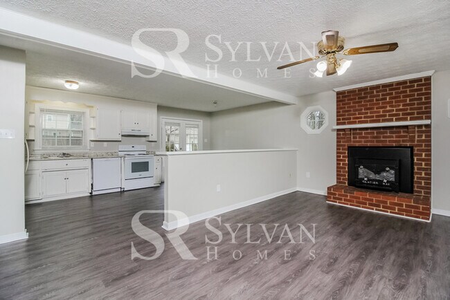 Foto del edificio - 4036 Hilltop Field Dr