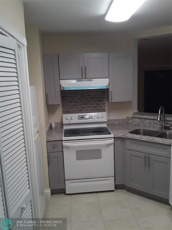 Foto del edificio - 3401 NW 44th St
