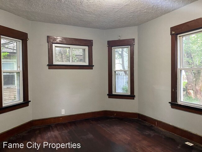 2 br, 1 bath House - 1213 Laiblin Place NE photo'