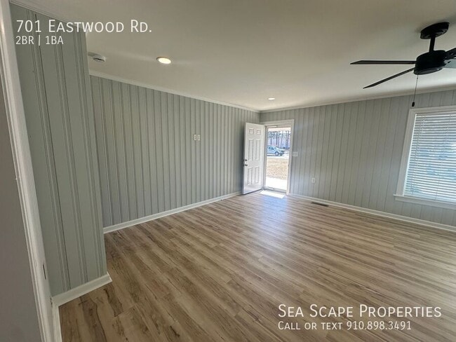 Building Photo - 701 Eastwood Rd