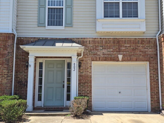 Foto del edificio - 802 Sutter Gate Ln