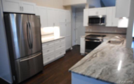Foto del edificio - 631 Woodcreek Dr