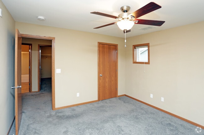 Bedroom - Kinsale Condominiums