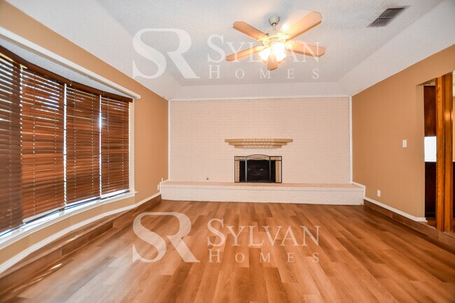 Building Photo - The Lifestyle You Deserve.