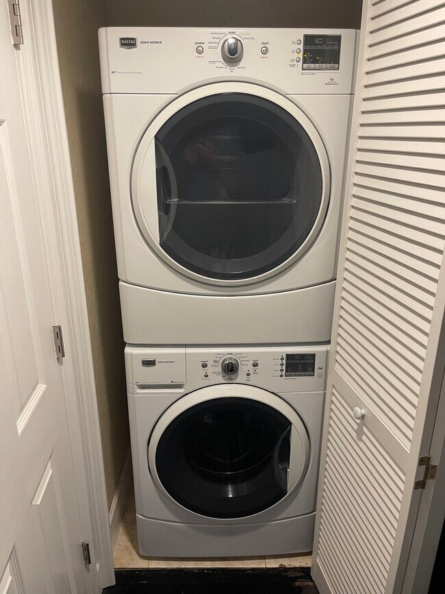 Foto del edificio - 3131 S Ridgewood Ave