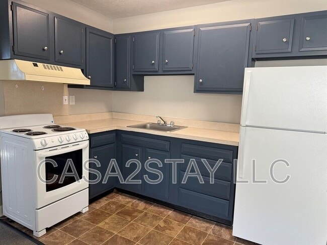 Photo - 2123 St Johns Pl Apartment