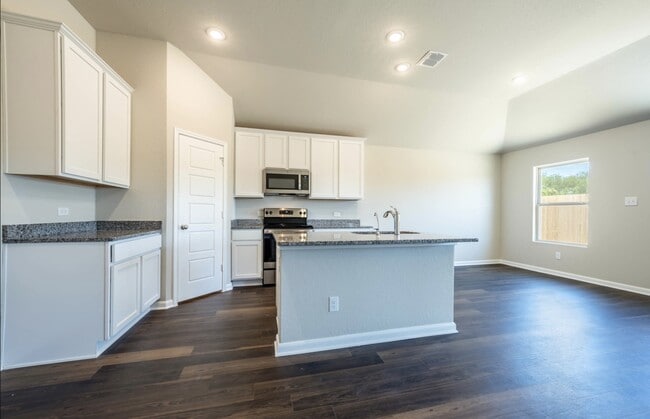Photo - 7106 Emerald Valley (San Antonio, TX) House