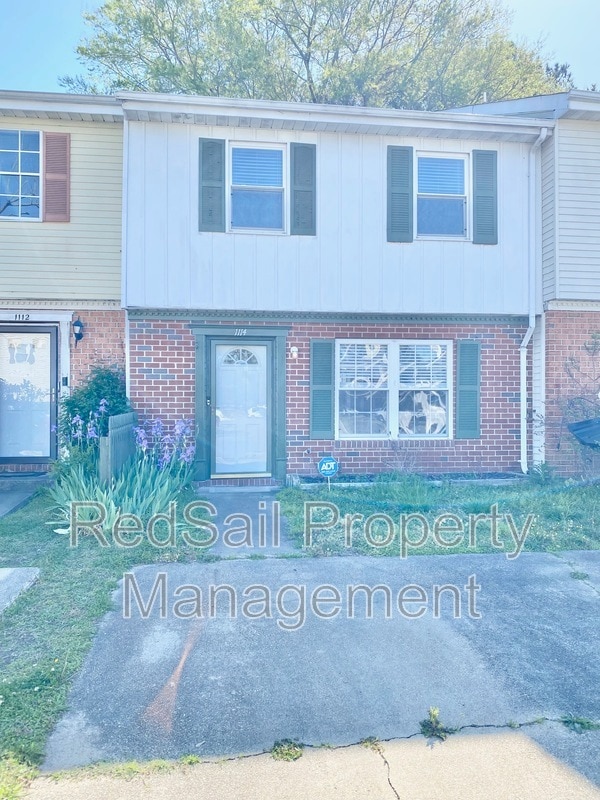 Building Photo - 1114 Clear Springs Rd