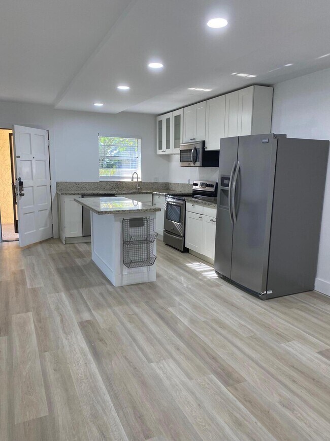 Foto del edificio - 1271 NW 13th St