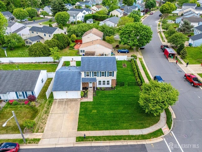 Building Photo - 40 Azalea Dr
