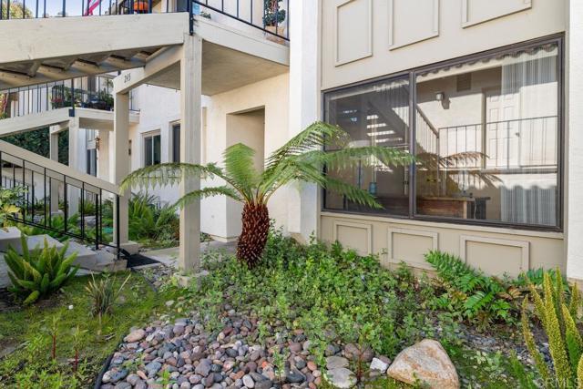 Foto del edificio - 245 Fairlee Ln