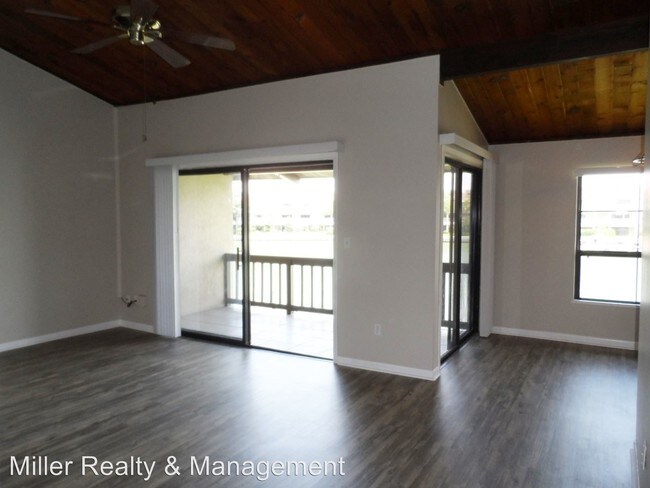 Building Photo - 548 Plaza Seville Ct