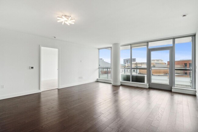 Foto del edificio - 708 Long Bridge Street