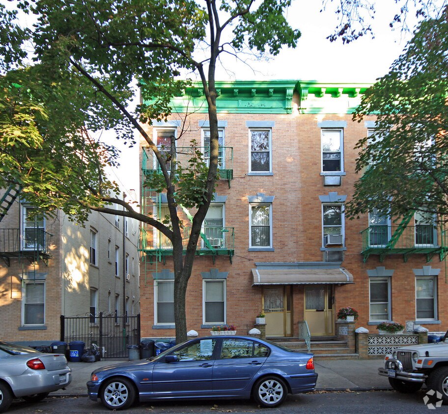 Foto principal - 32-44 44th St