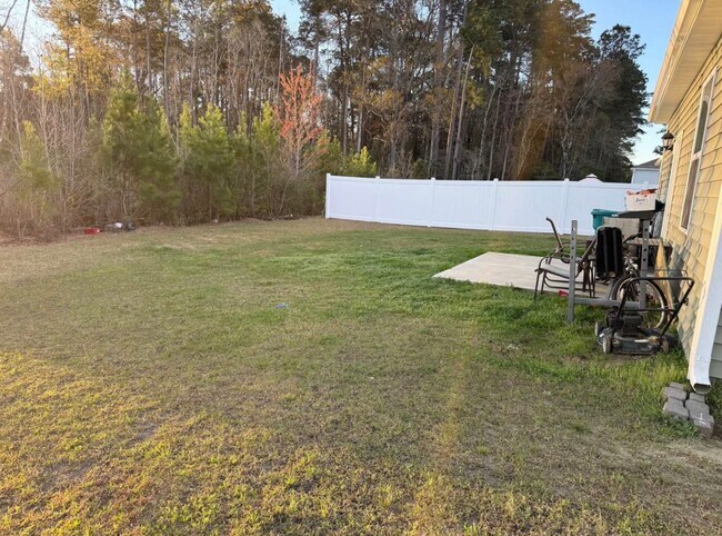 Building Photo - 170 Cassina Dr