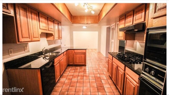 Building Photo - 1538 Monte Sanders Ln