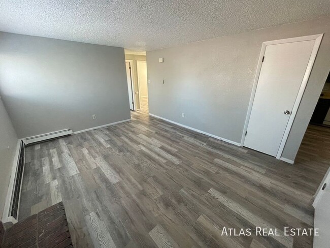 Building Photo - 2855 W Montebello-1