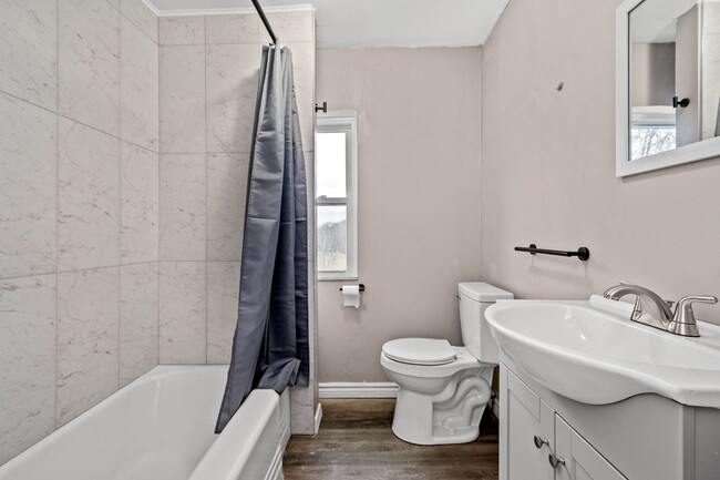 Photo - Stunning 3 bedroom home in Aliquippa available May 1!