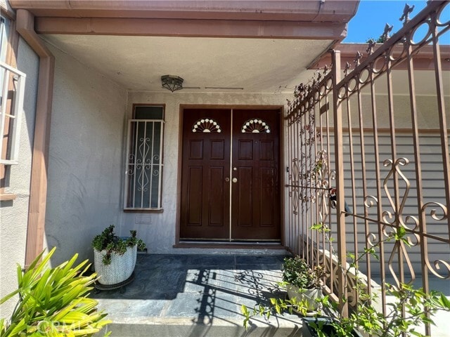 Building Photo - 662 Kempton Ave