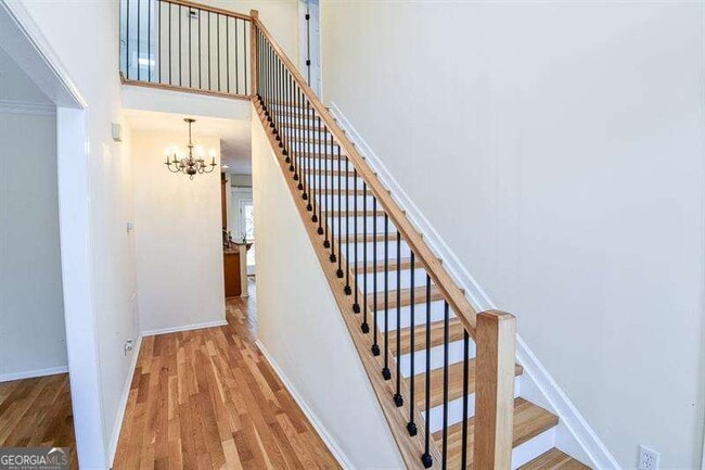 Building Photo - 1865 Oak Tree Hollow