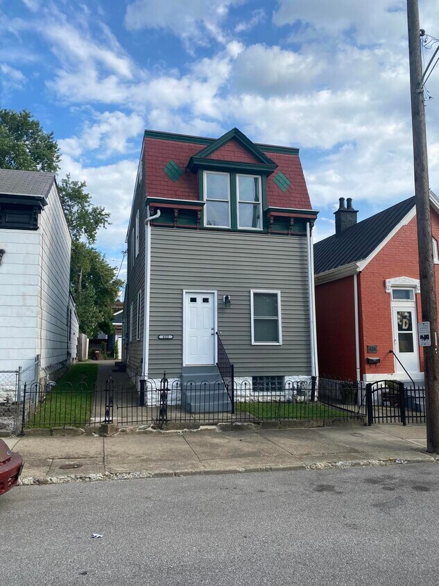 422 Hodge St, Newport, KY 41071 House for Rent in Newport, KY