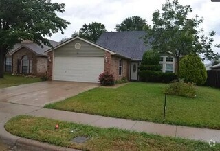 Building Photo - 2520 Galemeadow Dr