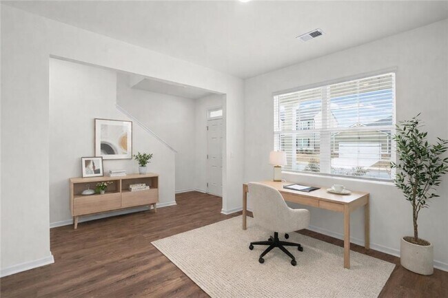 Foto del edificio - 166 Champlain Rd